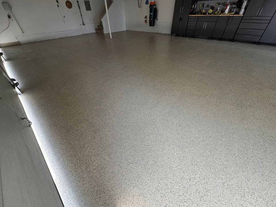 Tan flake epoxy garage floor Clarksville TN